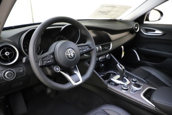 New 2020 Alfa Romeo Giulia Ti Q4 for sale $43,545 at Maserati of Greenwich in Greenwich CT 06830 13