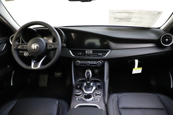 New 2020 Alfa Romeo Giulia Ti Q4 for sale $43,545 at Maserati of Greenwich in Greenwich CT 06830 16