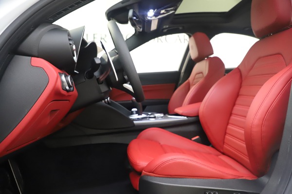 New 2020 Alfa Romeo Giulia Ti Sport Q4 for sale $51,495 at Maserati of Greenwich in Greenwich CT 06830 15