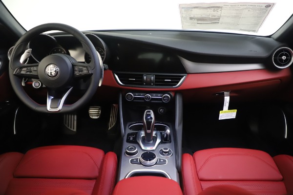 New 2020 Alfa Romeo Giulia Ti Sport Q4 for sale $51,495 at Maserati of Greenwich in Greenwich CT 06830 17