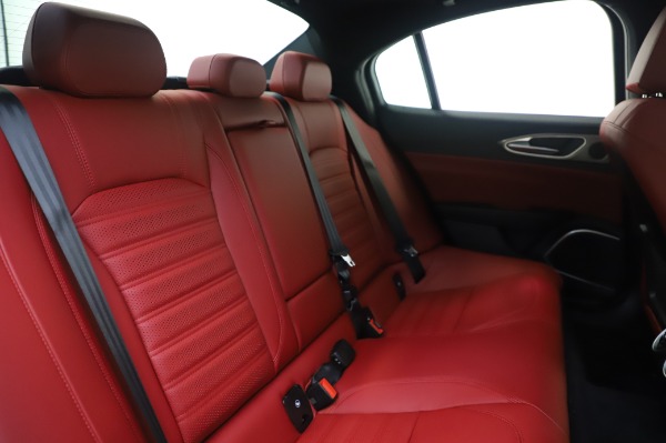 New 2020 Alfa Romeo Giulia Ti Sport Q4 for sale $51,495 at Maserati of Greenwich in Greenwich CT 06830 26