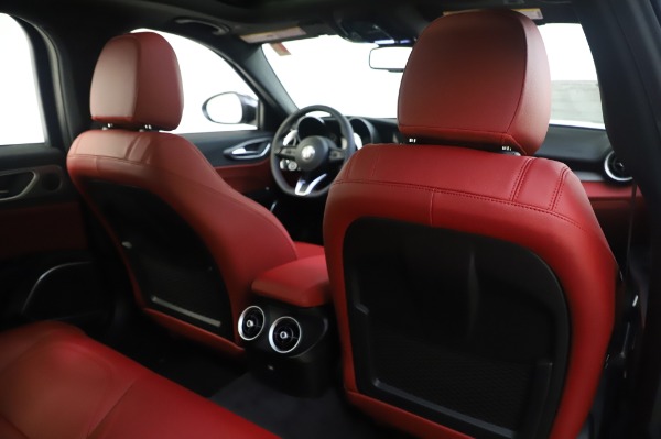 New 2020 Alfa Romeo Giulia Ti Sport Q4 for sale $51,495 at Maserati of Greenwich in Greenwich CT 06830 28