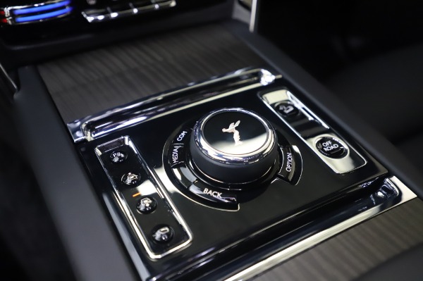 Used 2021 Rolls-Royce Cullinan for sale Sold at Maserati of Greenwich in Greenwich CT 06830 28