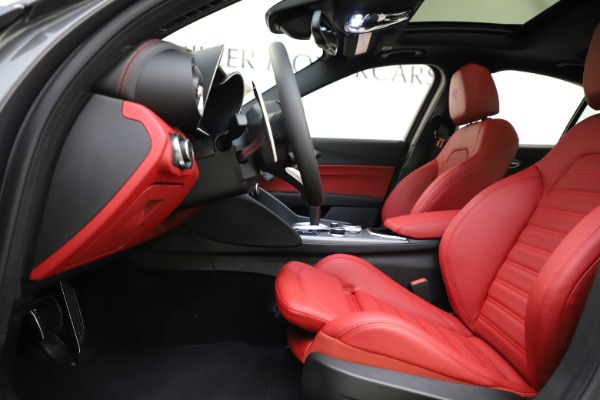 New 2020 Alfa Romeo Giulia Ti Sport Q4 for sale Sold at Maserati of Greenwich in Greenwich CT 06830 14