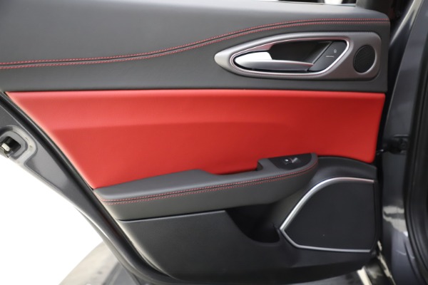 New 2020 Alfa Romeo Giulia Ti Sport Q4 for sale Sold at Maserati of Greenwich in Greenwich CT 06830 21