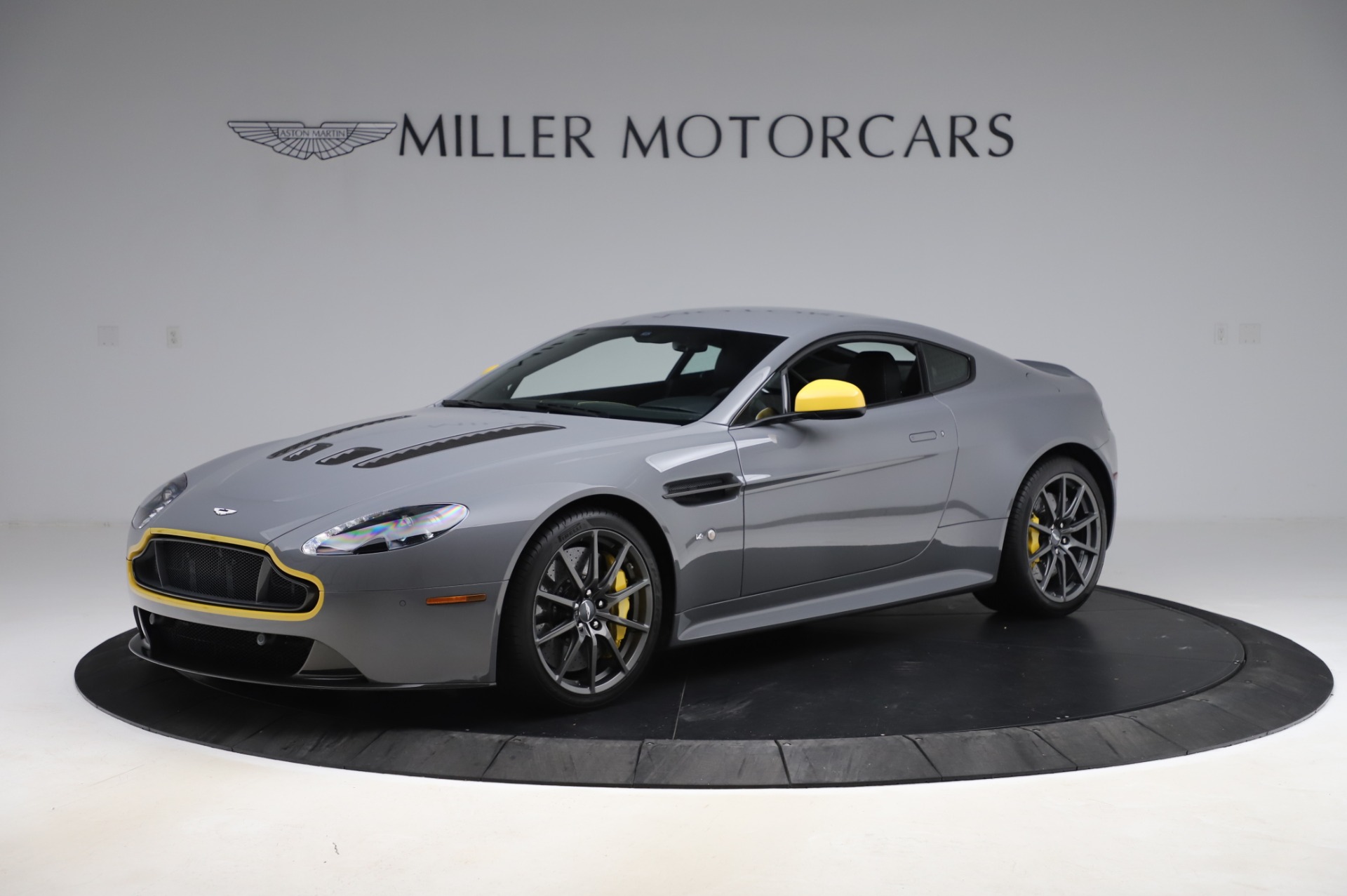 Used 2017 Aston Martin V12 Vantage S for sale Sold at Maserati of Greenwich in Greenwich CT 06830 1