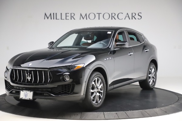 Used 2017 Maserati Levante Q4 for sale Sold at Maserati of Greenwich in Greenwich CT 06830 2