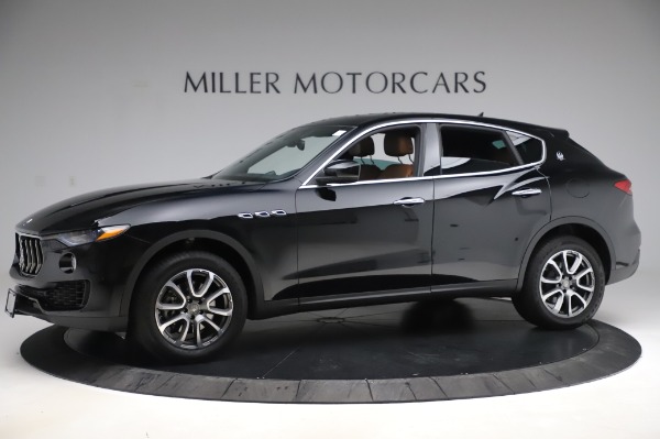 Used 2017 Maserati Levante Q4 for sale Sold at Maserati of Greenwich in Greenwich CT 06830 3