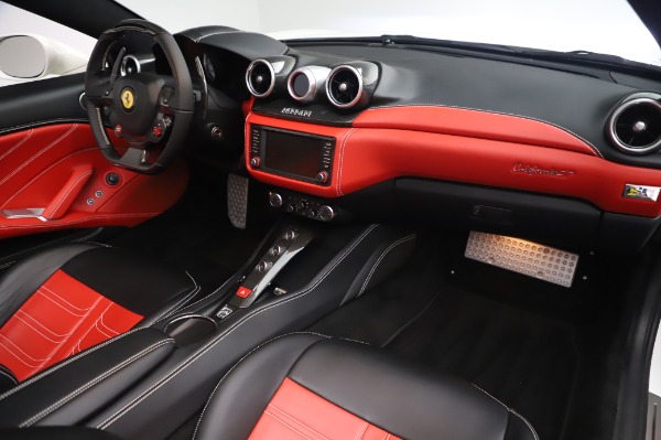 Used 2015 Ferrari California T for sale Sold at Maserati of Greenwich in Greenwich CT 06830 21