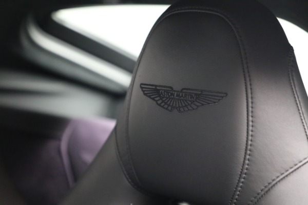Used 2019 Aston Martin Vantage for sale $132,900 at Maserati of Greenwich in Greenwich CT 06830 17