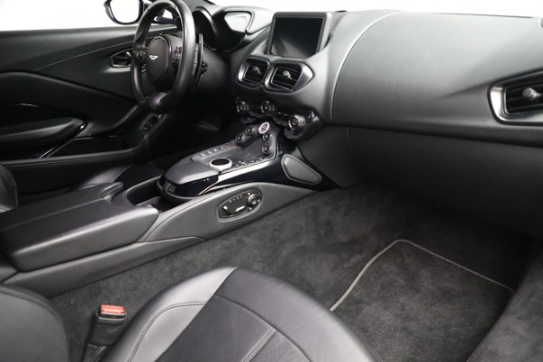 Used 2019 Aston Martin Vantage for sale $132,900 at Maserati of Greenwich in Greenwich CT 06830 18