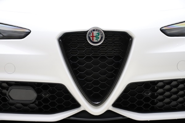 New 2020 Alfa Romeo Giulia Ti Sport Q4 for sale Sold at Maserati of Greenwich in Greenwich CT 06830 26