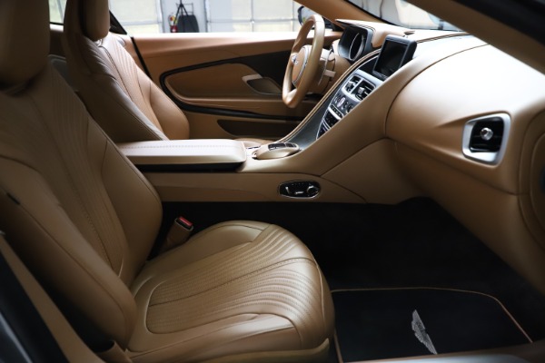 Used 2017 Aston Martin DB11 for sale $155,900 at Maserati of Greenwich in Greenwich CT 06830 19