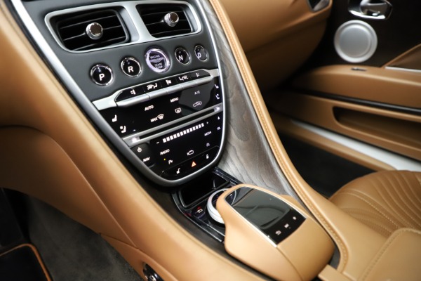 Used 2017 Aston Martin DB11 for sale $155,900 at Maserati of Greenwich in Greenwich CT 06830 22