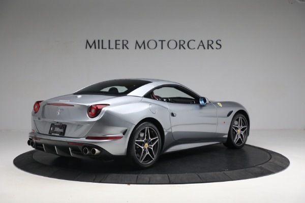 Used 2017 Ferrari California T for sale Sold at Maserati of Greenwich in Greenwich CT 06830 16