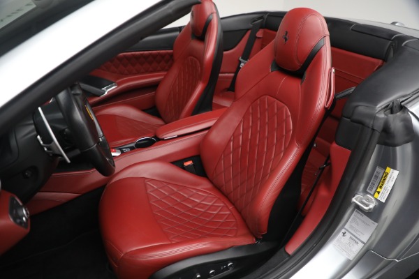 Used 2017 Ferrari California T for sale $144,900 at Maserati of Greenwich in Greenwich CT 06830 21