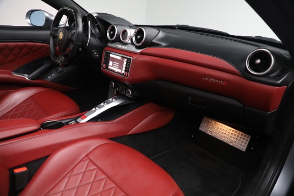 Used 2017 Ferrari California T for sale $144,900 at Maserati of Greenwich in Greenwich CT 06830 23