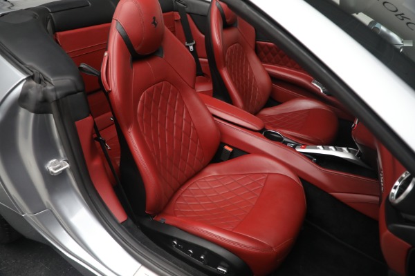 Used 2017 Ferrari California T for sale $144,900 at Maserati of Greenwich in Greenwich CT 06830 25