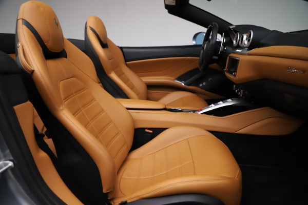 Used 2016 Ferrari California T for sale Sold at Maserati of Greenwich in Greenwich CT 06830 23