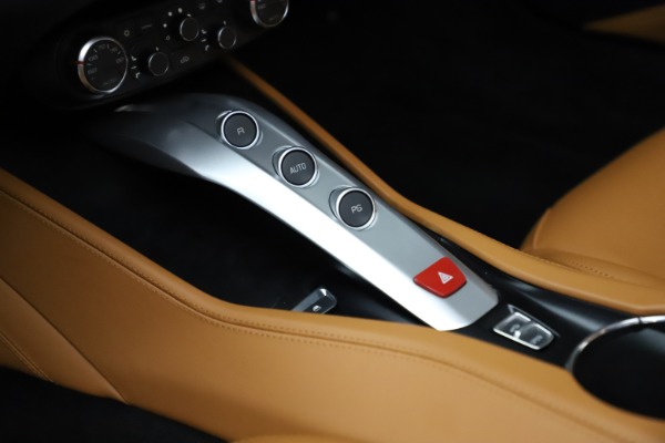 Used 2016 Ferrari California T for sale Sold at Maserati of Greenwich in Greenwich CT 06830 25