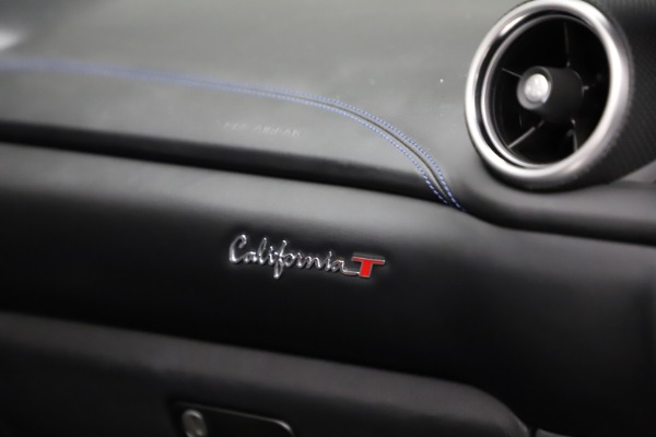 Used 2018 Ferrari California T for sale $185,900 at Maserati of Greenwich in Greenwich CT 06830 26