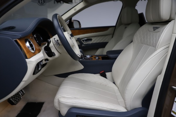 Used 2017 Bentley Bentayga W12 for sale Sold at Maserati of Greenwich in Greenwich CT 06830 18
