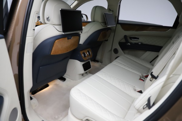 Used 2017 Bentley Bentayga W12 for sale Sold at Maserati of Greenwich in Greenwich CT 06830 20