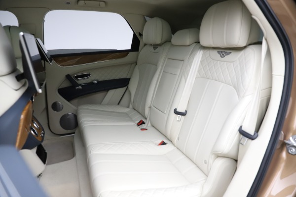 Used 2017 Bentley Bentayga W12 for sale Sold at Maserati of Greenwich in Greenwich CT 06830 22