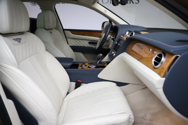 Used 2017 Bentley Bentayga W12 for sale Sold at Maserati of Greenwich in Greenwich CT 06830 25