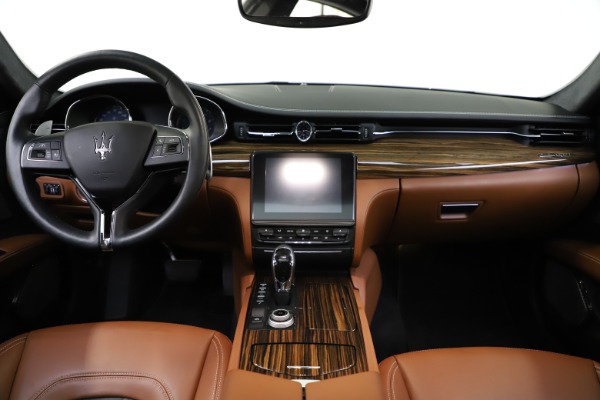 Used 2017 Maserati Quattroporte S Q4 GranLusso for sale $59,900 at Maserati of Greenwich in Greenwich CT 06830 16