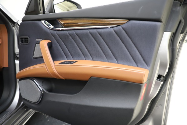 Used 2017 Maserati Quattroporte S Q4 GranLusso for sale $59,900 at Maserati of Greenwich in Greenwich CT 06830 25