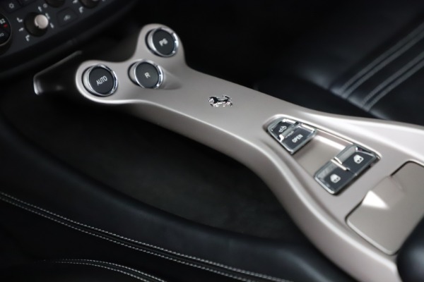 Used 2013 Ferrari California 30 for sale $103,900 at Maserati of Greenwich in Greenwich CT 06830 28