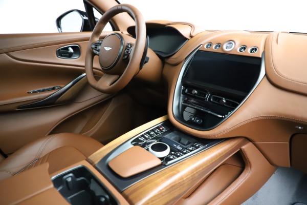 Used 2021 Aston Martin DBX for sale Sold at Maserati of Greenwich in Greenwich CT 06830 21