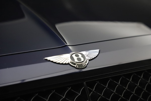 Used 2018 Bentley Bentayga W12 Signature for sale Sold at Maserati of Greenwich in Greenwich CT 06830 14