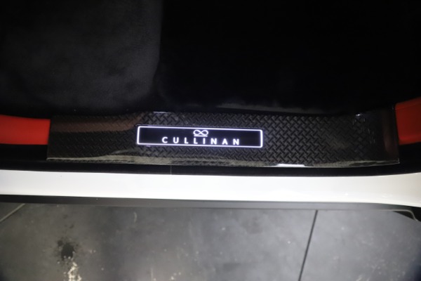 New 2021 Rolls-Royce Cullinan Black Badge for sale Sold at Maserati of Greenwich in Greenwich CT 06830 23