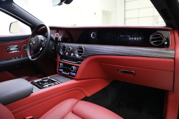 Used 2021 Rolls-Royce Ghost for sale $389,900 at Maserati of Greenwich in Greenwich CT 06830 24