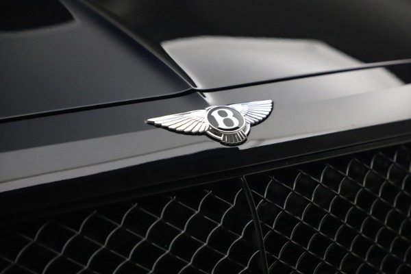 Used 2018 Bentley Bentayga Black Edition for sale $169,900 at Maserati of Greenwich in Greenwich CT 06830 14