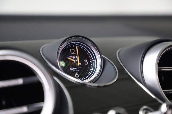 Used 2018 Bentley Bentayga Black Edition for sale $169,900 at Maserati of Greenwich in Greenwich CT 06830 23
