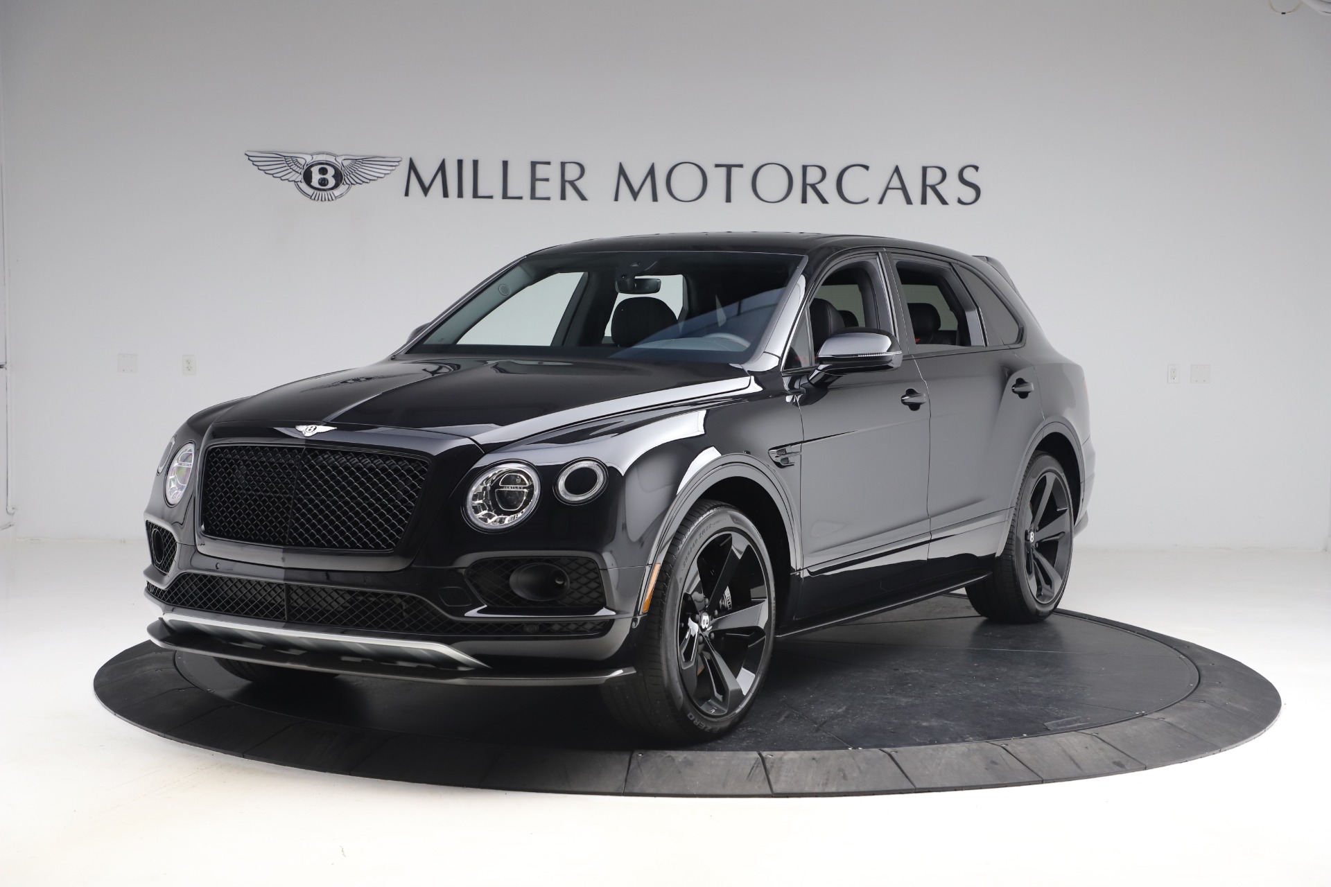 Used 2018 Bentley Bentayga Black Edition for sale $169,900 at Maserati of Greenwich in Greenwich CT 06830 1