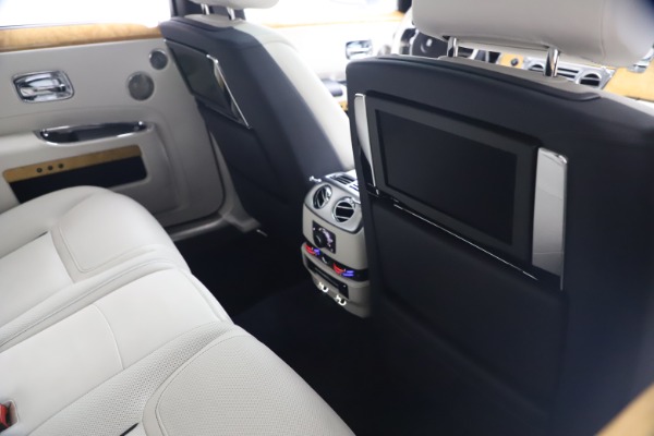 Used 2018 Rolls-Royce Ghost for sale $249,900 at Maserati of Greenwich in Greenwich CT 06830 20