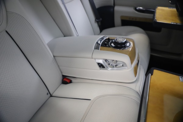 Used 2018 Rolls-Royce Ghost for sale Sold at Maserati of Greenwich in Greenwich CT 06830 24