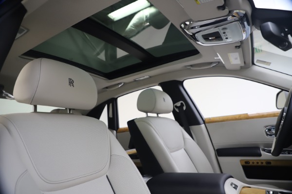 Used 2018 Rolls-Royce Ghost for sale $249,900 at Maserati of Greenwich in Greenwich CT 06830 28