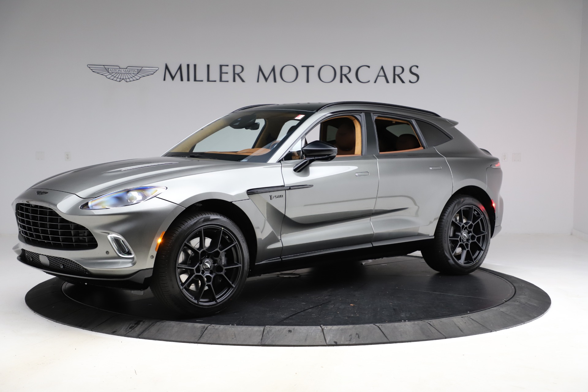 New 2021 Aston Martin DBX for sale $226,136 at Maserati of Greenwich in Greenwich CT 06830 1