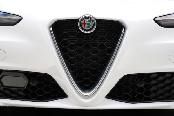 New 2021 Alfa Romeo Giulia Q4 for sale Sold at Maserati of Greenwich in Greenwich CT 06830 12