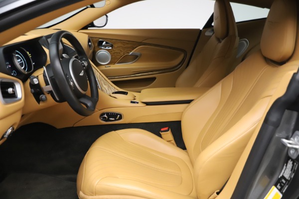 Used 2017 Aston Martin DB11 V12 Coupe for sale $149,900 at Maserati of Greenwich in Greenwich CT 06830 14