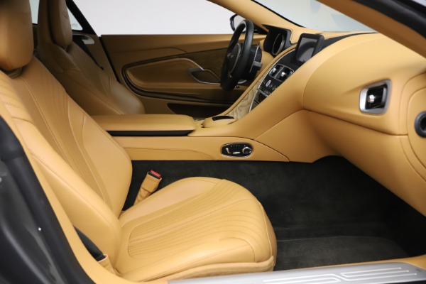 Used 2017 Aston Martin DB11 V12 Coupe for sale $149,900 at Maserati of Greenwich in Greenwich CT 06830 20