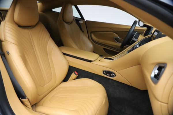 Used 2017 Aston Martin DB11 V12 Coupe for sale $149,900 at Maserati of Greenwich in Greenwich CT 06830 21