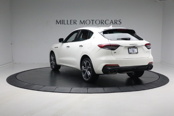 Used 2021 Maserati Levante Q4 for sale Sold at Maserati of Greenwich in Greenwich CT 06830 10