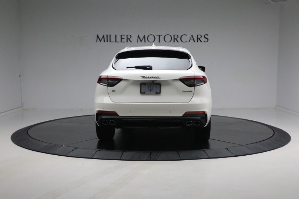 Used 2021 Maserati Levante Q4 for sale Sold at Maserati of Greenwich in Greenwich CT 06830 12