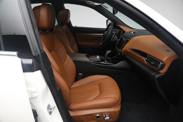 Used 2021 Maserati Levante Q4 for sale Sold at Maserati of Greenwich in Greenwich CT 06830 28